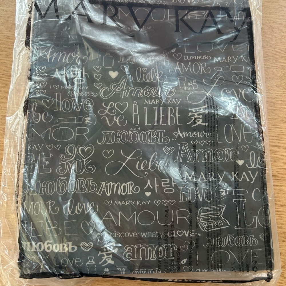 Mary Kay Black and Pink Cosmetic Bag - Picture 3 of 5
